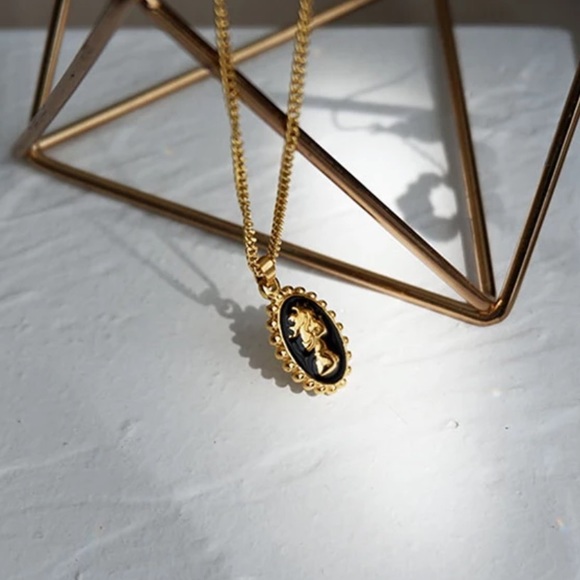 GP Portrait Pendant Necklace - Picture 3 of 5